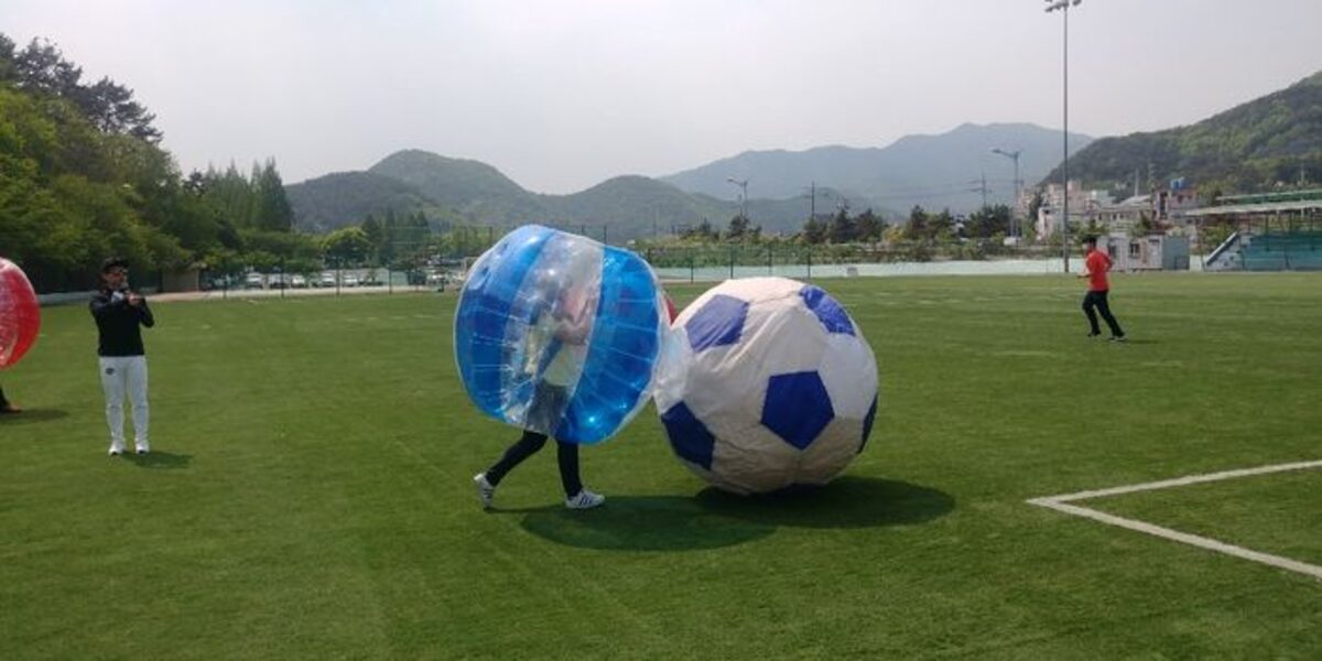 버블축구 대형공 종목 경기 현장